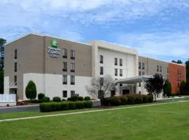 Holiday Inn Express & Suites Raleigh Durham Airport at RTP, an IHG Hotel