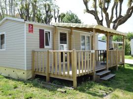 Camping le Rhône, glamping site in Tournon-sur-Rhône