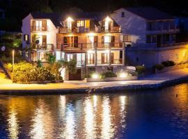 Apartments Malo Lago, pet-friendly hotel in Lastovo