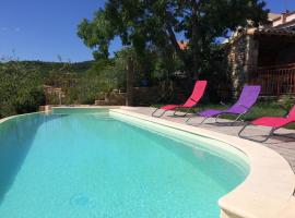 Lestival, le gîte, hotel v destinaci Usclas-du-Bosc