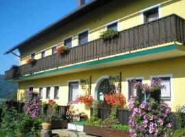 Berghotel Mariapfarr, hotel v Mariapfarru
