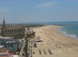 Apto Playa de Regla, primera linea, Parking, AA y wifi
