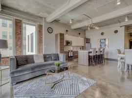 Luxury Downtown Dallas Stay by Amyfinehouse, apartmán v destinaci Dallas