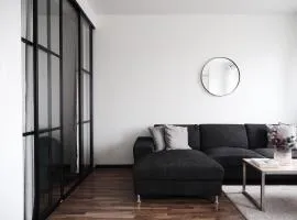 "Hatanpää" - Renovated 1BR Apartment in Historical Building & Central Location