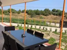 Alacati Merkezde Otel Konforu B tek odalı