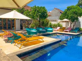 Tír na nÓg Beachfront Resort, парк-отель в городе Гили-Траванган