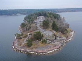 Siaröfortet Skärgårdskrog och Pensionat, albergue en Ljusterö