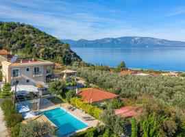 Villa Thea-1 hour and 50 minutes from Athens International Airport, feriebolig i Káto Melidhóni