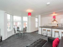 Cherry Property - Berry Apartments, hotell i Blackpool