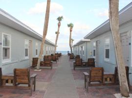 Shoreline Suites & Cabana Cottages – Beachfront: Daytona Beach, Congo River Adventure Golf Daytona yakınında bir otel