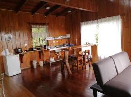 Monte Santo Y Café, casa de hóspedes em Monteverde