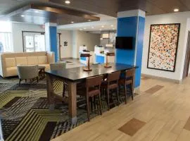 Holiday Inn Express & Suites - Orland Park Mokena by IHG
