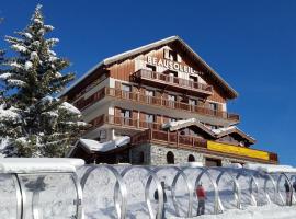 Chalet Beausoleil 4 étoiles - jacuzzi - au pied des pistes - domaine les sybelles, hotel i Saint Sorlin d'Arves