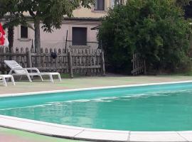 casale rolando, hotel SantʼElpidio a Maréban