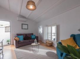 Home in one of &Eacute;vora&acute;s most historical squares