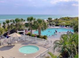 Ocean Club Resort - Ocean front w pools，Indian Beach的海濱度假屋