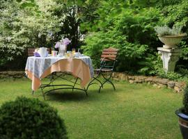 Hotel Weingewolbe, hotel v destinaci Bermersheim