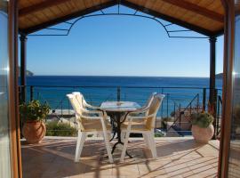 San George Apartments, holiday home in Agios Georgios