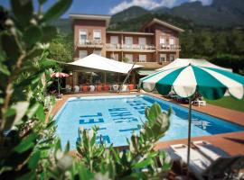 Ambienthotel Luna Rossa, hotel in Malcesine