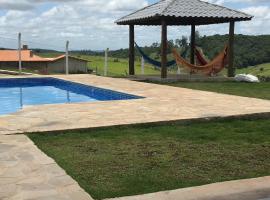 Recanto Ebenezer, pet-friendly hotel in Guararema