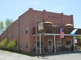Hootie Creek Guest House