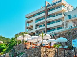 HOTEL MEDITERRANEO LIMAN free private beach for hotel guest, hotel u Ulconju