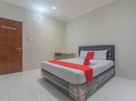 RedDoorz Plus at Bukit Cinta Street Balikpapan