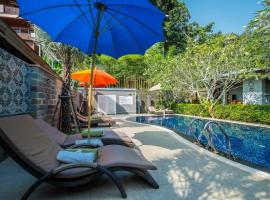 Kata Tranquil Villa - SHA Plus, hotel em Praia de Karon