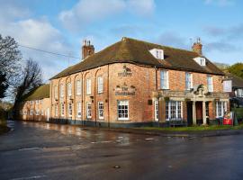 Wheatsheaf by Chef & Brewer Collection, hotel di North Waltham