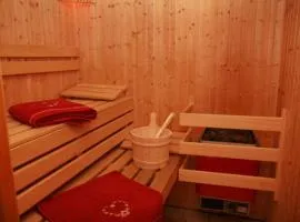 La Tania La Saboia sleep 8 private Sauna lounge dining 2 bathrooms kitchen 2 balconies ski in out