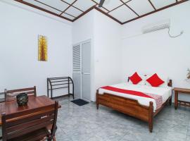 Leo's Home Stay, hotel a prop de Dehiwala Railway Station, a Colombo