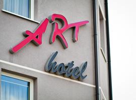 Art Hotel، فندق في سلافونسكي برود