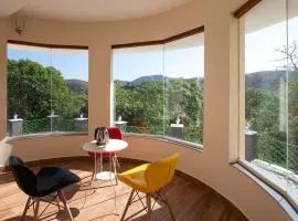 3BR Cocoon Valley Hideout - Nature's Lap