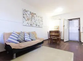 B3 Crawley Apartment 1 BRM & Sleepout near UWA