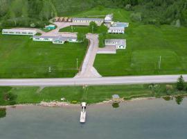 Cabot Trail Motel, viešbutis su baseinais mieste Badekas