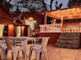 Villa 406, Dr Wade with Private Pool and Gazebo in Royal Palms Mumbai, hotel en Bombay