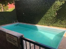 3 dormitórios no Guarujá, próximo ao Aquário! Sinta-se em casa!
