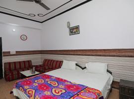 SPOT ON 45822 Aditya Plaza Hotel, hotel v destinaci Morádábád