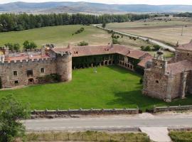 Casa rural Casa Fuerte San Gregorio I, allotjament vacacional a Almarza