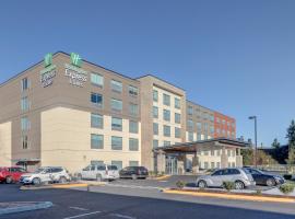 오번에 위치한 호텔 Holiday Inn Express & Suites - Auburn Downtown, an IHG Hotel