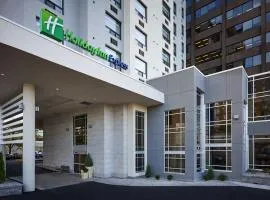 Holiday Inn Express Windsor Waterfront, an IHG Hotel