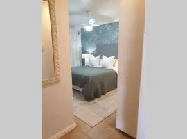 Entire Cottage to Hire