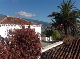 Under the Palm-trees, hotel in Breña Baja