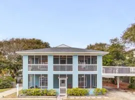 Palm Boulevard 2403 - Downstairs