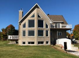 Bed and Breakfast lac Nadeau, hotel en Mont-Laurier