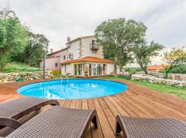 Cozy villa Nevia with private pool in Labin near Rabac, parkolóval rendelkező hotel Ripenda Krasban