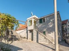 Apartment Roko Trogir-Ljubitovica