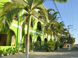 Hotel Paulista, hotel in Barra Velha