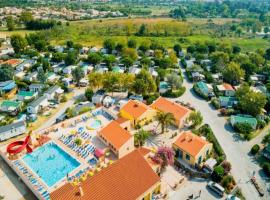 Camping Le Roussillon - Maeva, къмпинг в Сен-Киприен