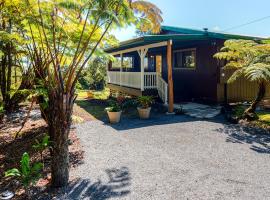 Fern Cottage Island Escape with Rainforest View!